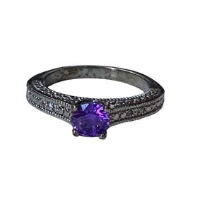 Antiqued Silver Plated Purple Solitaire Ring Woman’s Jewelry Fashion Costume